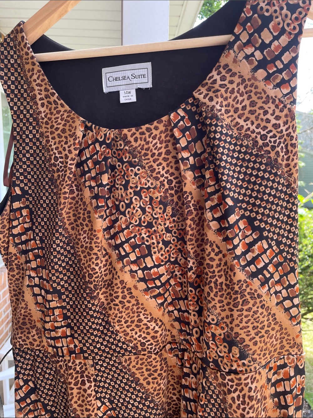 Flattering Chelsea Suite Brown Leopard-Print Midi Dress with Waist Tie belt - Picture 10 of 12